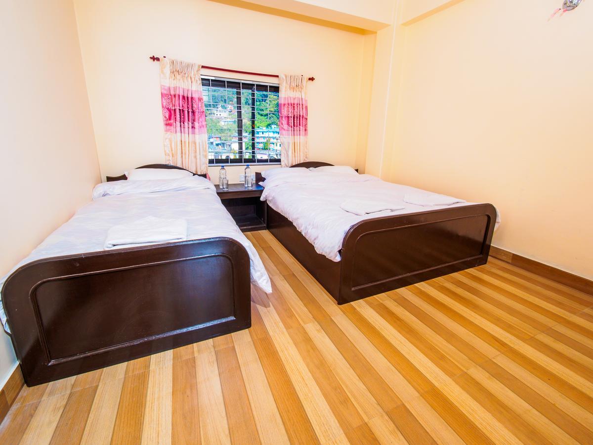 Hotel Sunflower Pokhara Ngoại thất bức ảnh