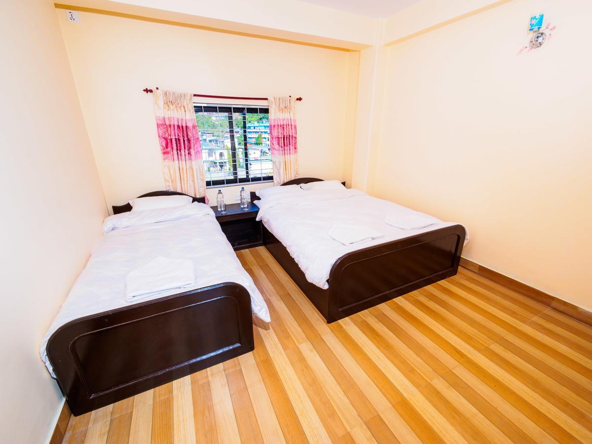 Hotel Sunflower Pokhara Ngoại thất bức ảnh