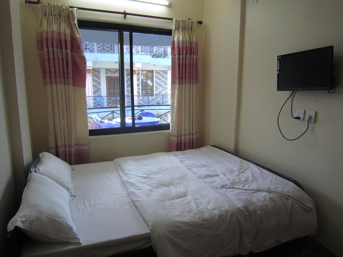 Hotel Sunflower Pokhara Ngoại thất bức ảnh